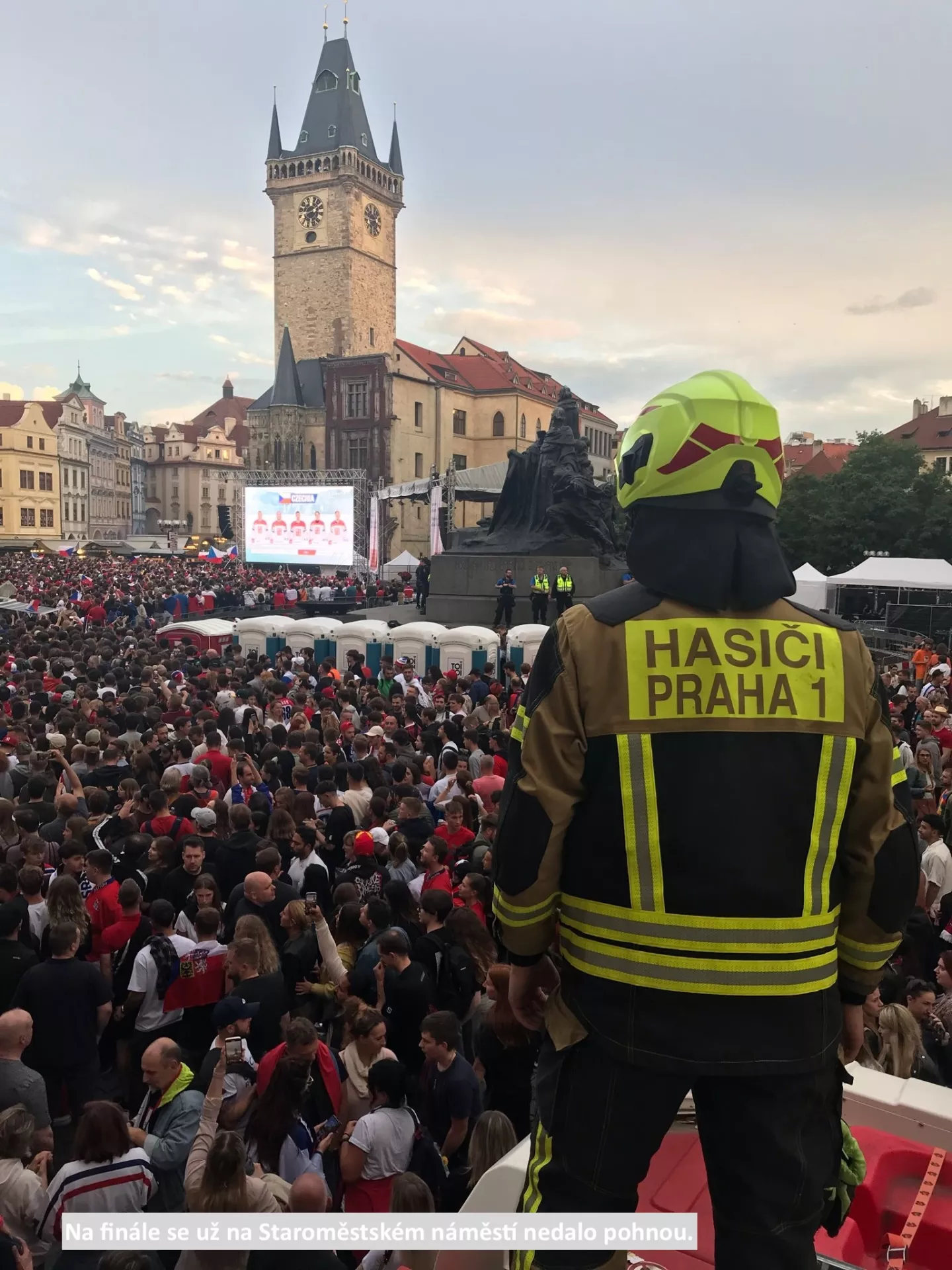 Hasiči z jedničky pomáhali při finále hokejového mistrovství